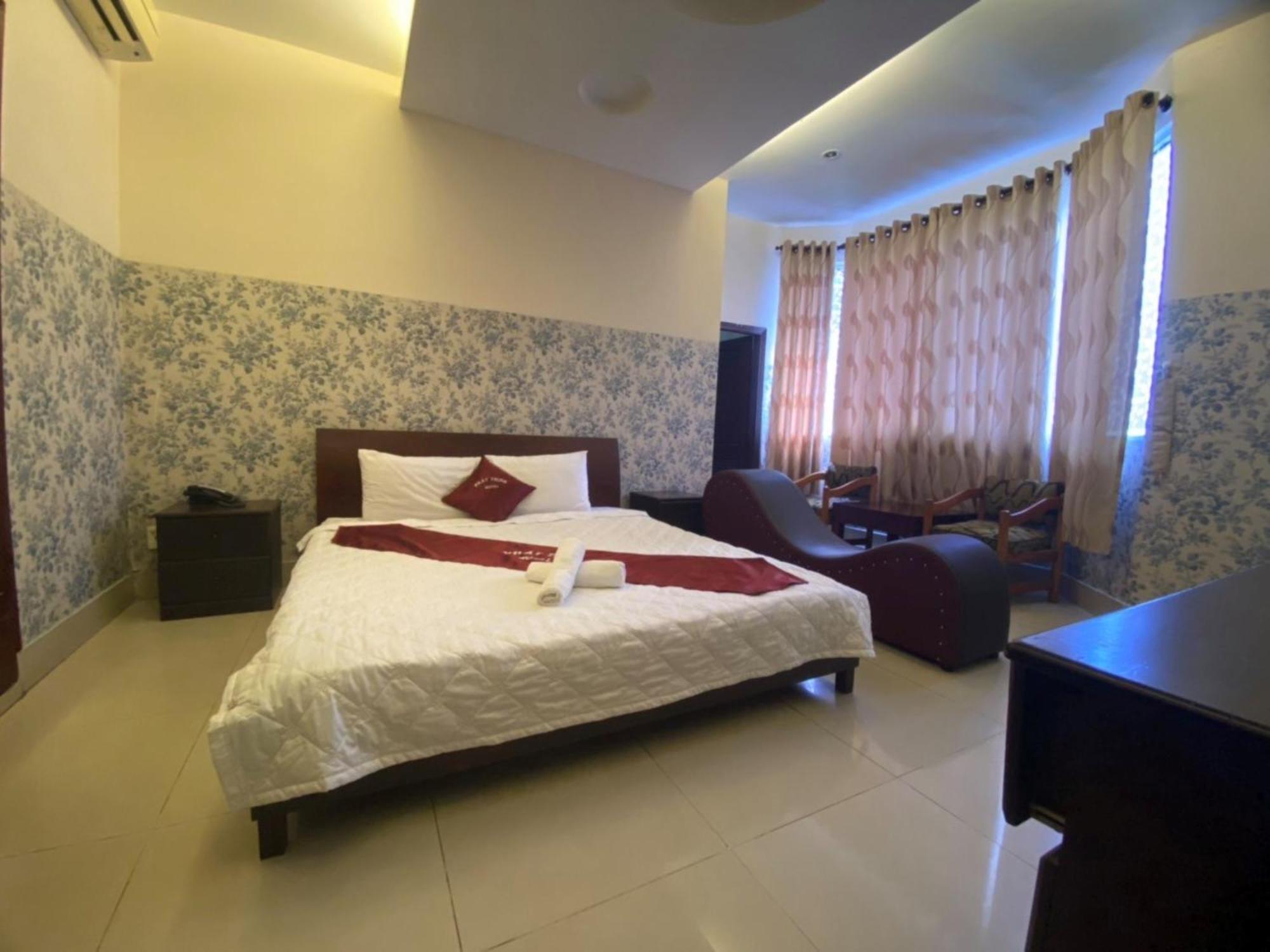 Phat Thinh Hotel Ho Chi Minh City Exterior photo