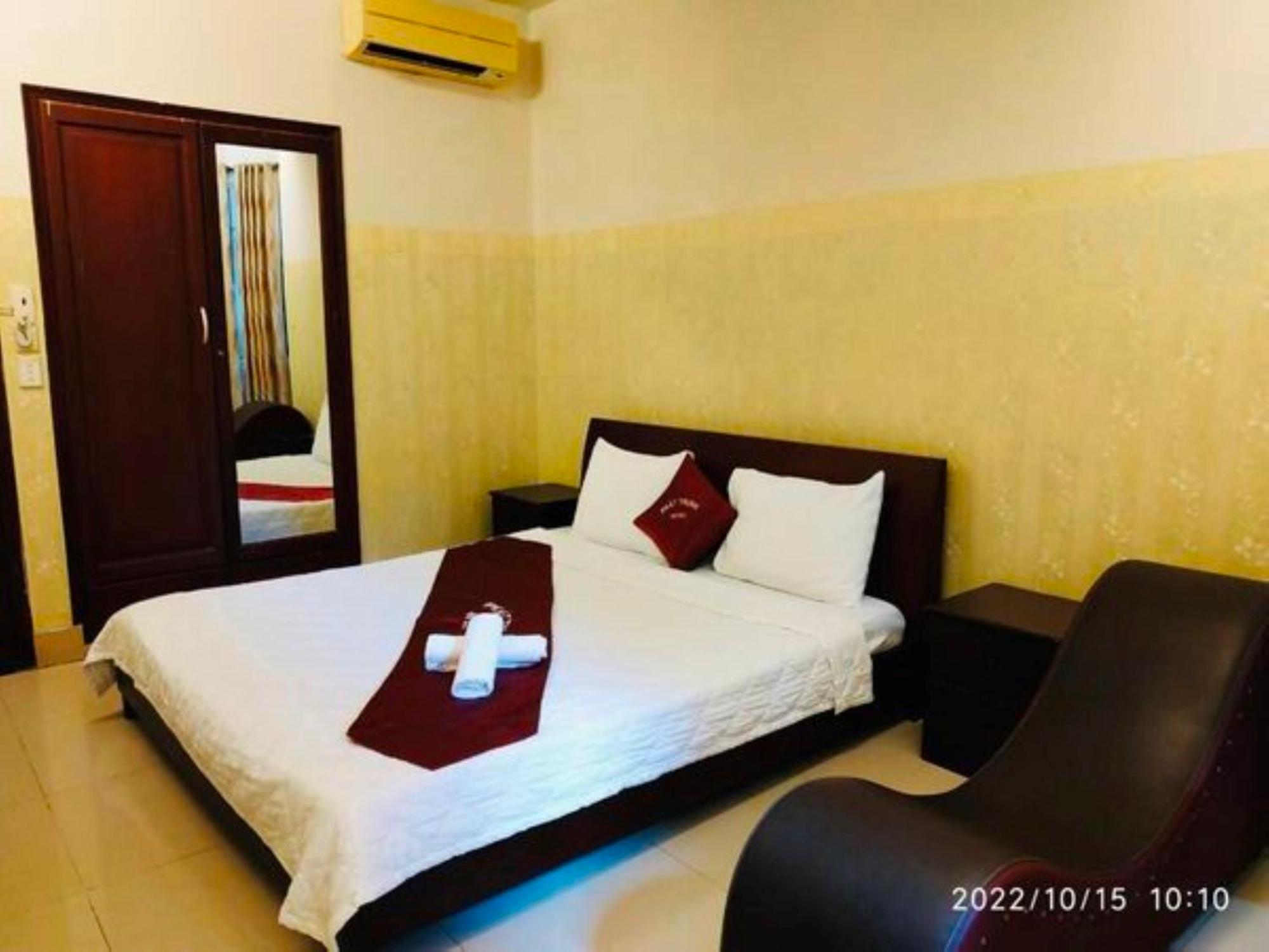 Phat Thinh Hotel Ho Chi Minh City Exterior photo